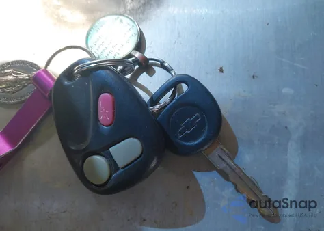 2002 Chevrolet Tahoe Ls z USA, uszkodzony, nr VIN 1GNEC13Z82R207075